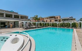 Pino Residence